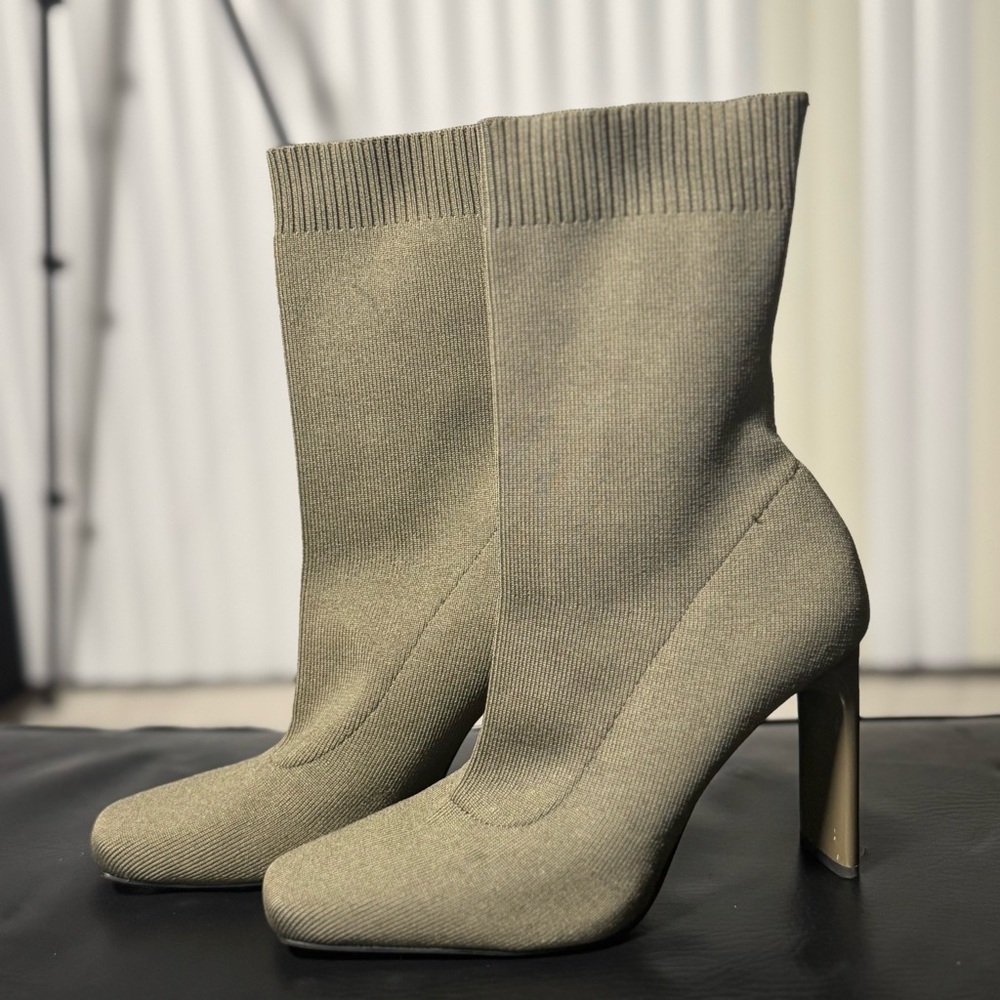 Zara Sock Booties – Taupe/Olive (Size 8)